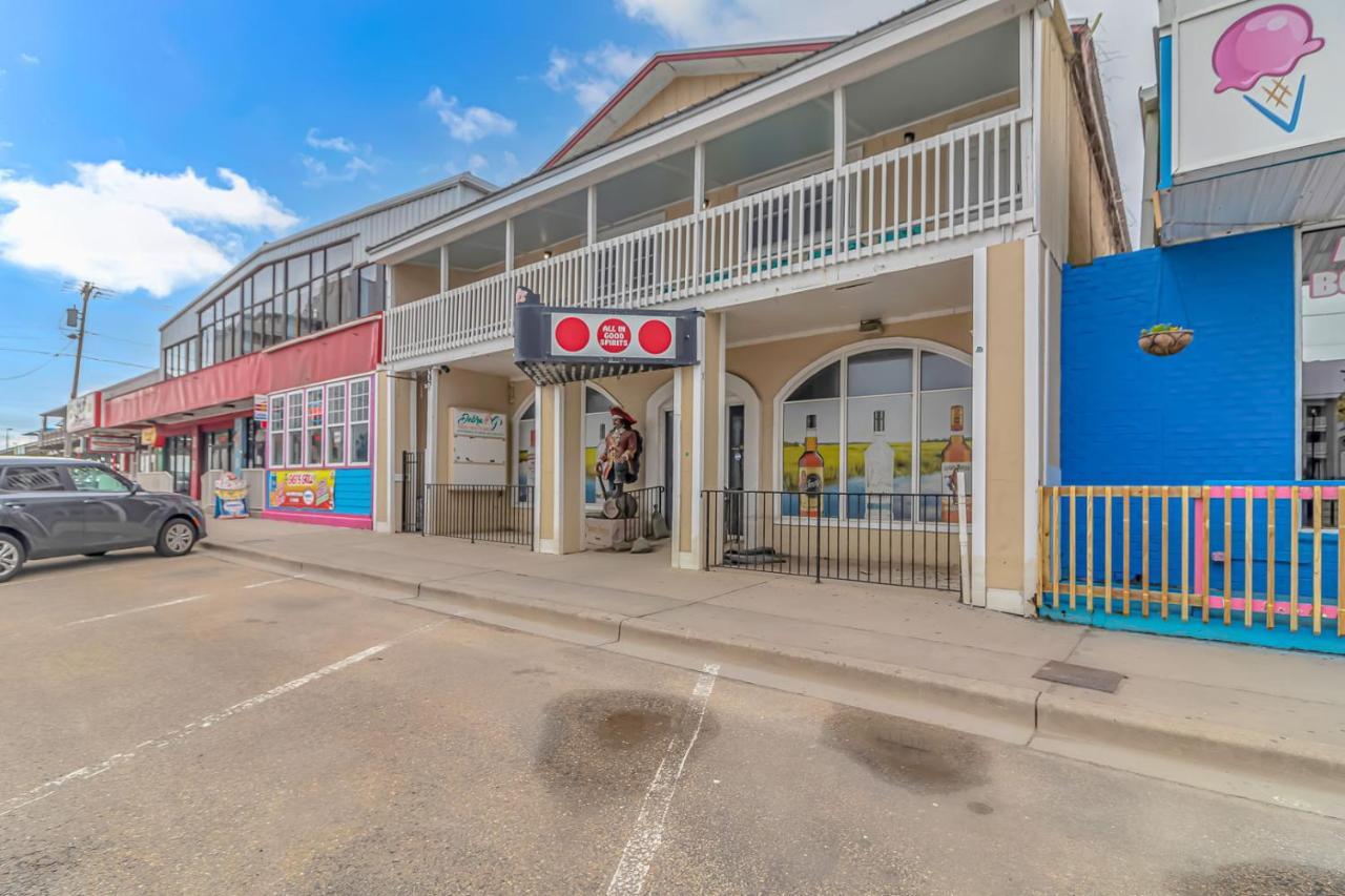 125 Atlantic Avenue Unit G1 - Pet Friendly! Walk To The Beach And Pier! 2Br -1Ba - Sleeps 6 Guests! Мертл-Біч Екстер'єр фото