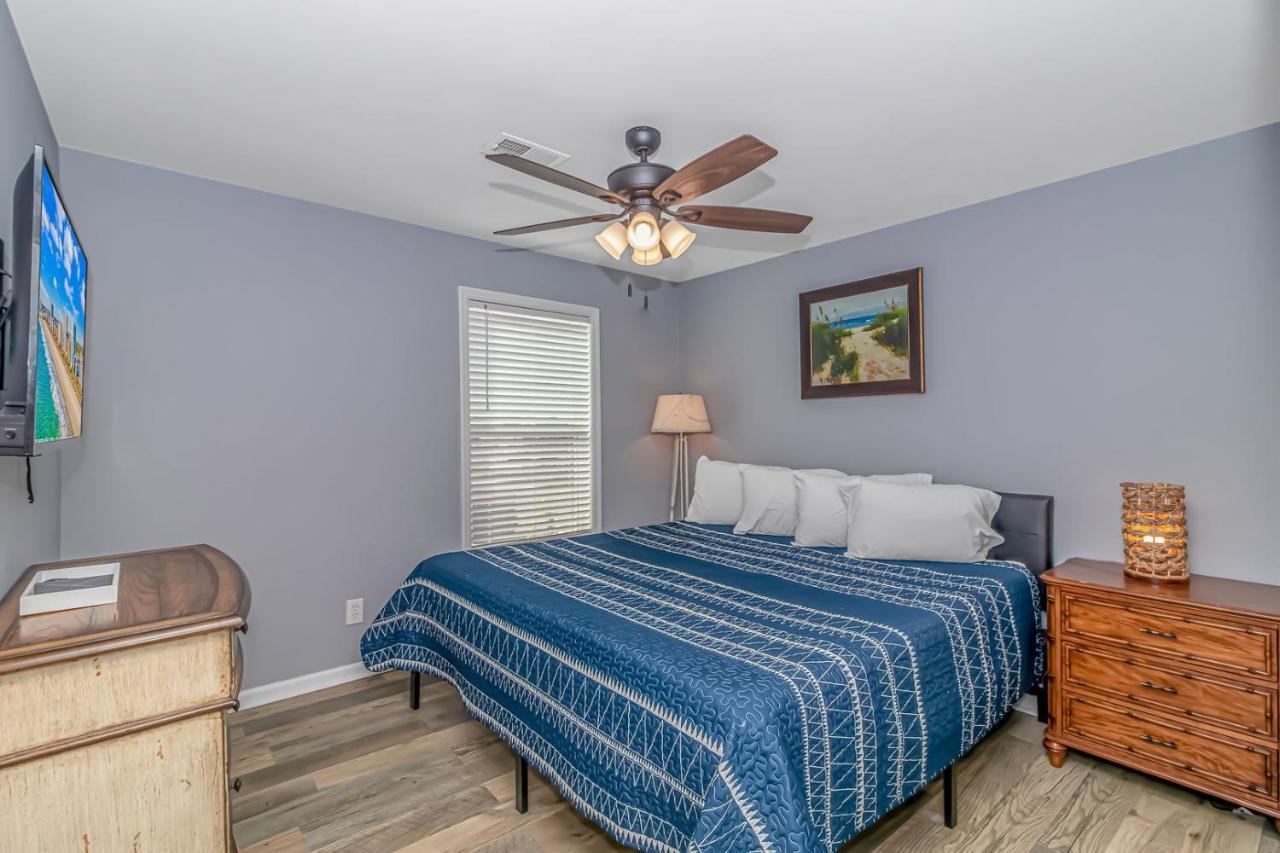 125 Atlantic Avenue Unit G1 - Pet Friendly! Walk To The Beach And Pier! 2Br -1Ba - Sleeps 6 Guests! Мертл-Біч Екстер'єр фото